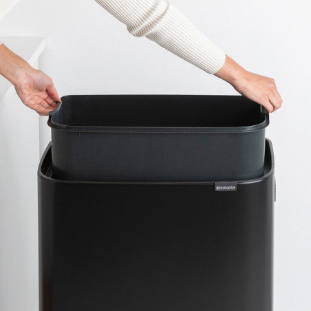 Кош за боклук Brabantia Bo Touch Hi 1001260, 60 л, Повдигнат, Плавно и безшумно отваряне, Черен мат