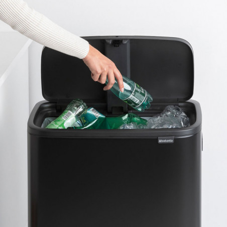 Кош за боклук Brabantia Bo Touch Hi 1001260, 60 л, Повдигнат, Плавно и безшумно отваряне, Черен мат