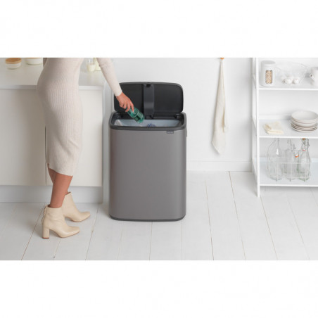 Кош за боклук Brabantia Bo Touch 1001276, 60 л, Плавно и безшумно отваряне, Голям отвор, Бронз