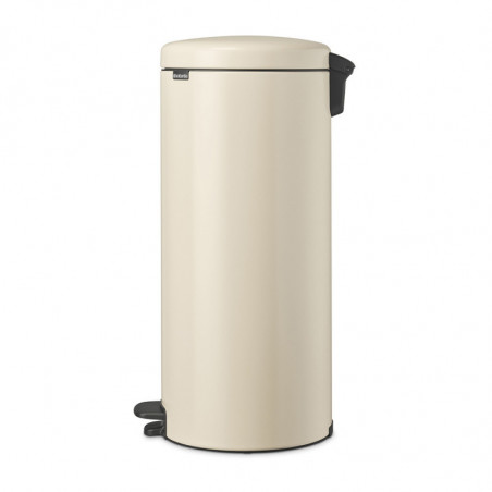 Кош за боклук с педал Brabantia NewIcon 1005539, 30 л, Леко затваряне, Противоплъзгаща основа, Бежов
