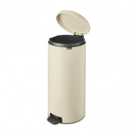Кош за боклук с педал Brabantia NewIcon 1005539, 30 л, Леко затваряне, Противоплъзгаща основа, Бежов