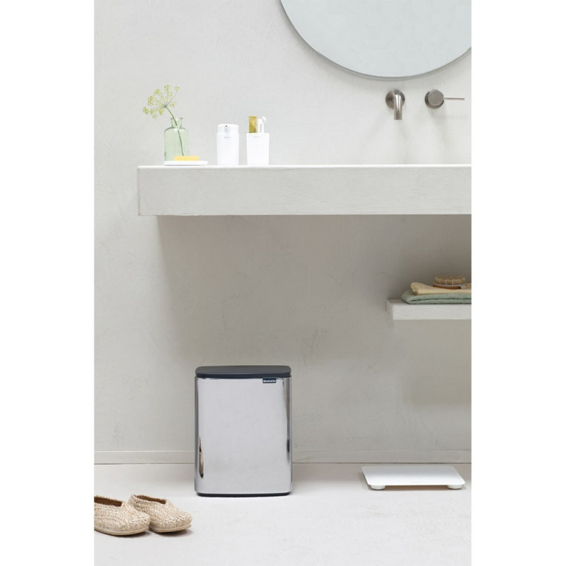 Кош за боклук Brabantia Bo Small 1006636, 12 л, Безшумно и плавно отваряне, Противоплъзгаща основа, Инокс