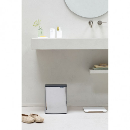 Кош за боклук Brabantia Bo Small 1006636, 12 л, Безшумно и плавно отваряне, Противоплъзгаща основа, Инокс