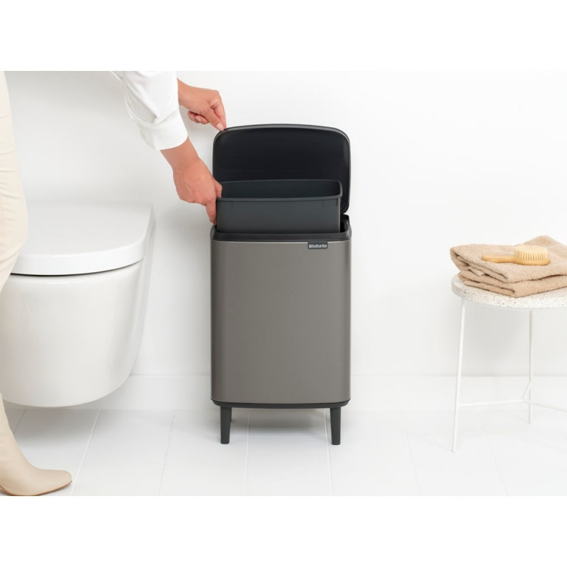 Кош за боклук Brabantia Bo Small Hi 1006648, 12 л, Плавно и безшумно отваряне, Противоплъзгаща основа, Сив