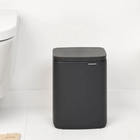 Кош за боклук Brabantia Bo Small 1006622, 4 л, Плавно и безшумно отваряне, Противоплъзгаща основа, Черен