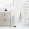 Кош за боклук с педал Brabantia NewIcon 649049, 30 л, Плавно затваряне, Противоплъзгаща основа, Бял