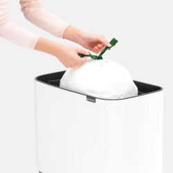 Кош за боклук Brabantia Bo Touch 651102, 36 л, Плавно и безшумно отваряне, Голям отвор, Бял