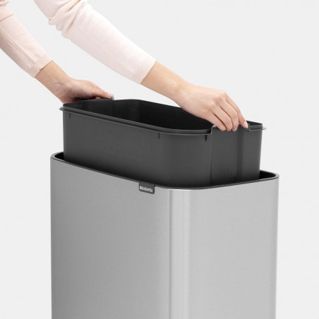 Кош за боклук Brabantia Bo Touch 651102, 36 л, Плавно и безшумно отваряне, Голям отвор, Бял