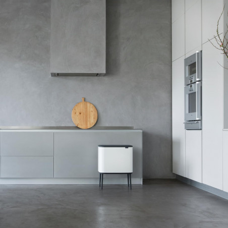 Кош за боклук Brabantia Bo Touch 651102, 36 л, Плавно и безшумно отваряне, Голям отвор, Бял