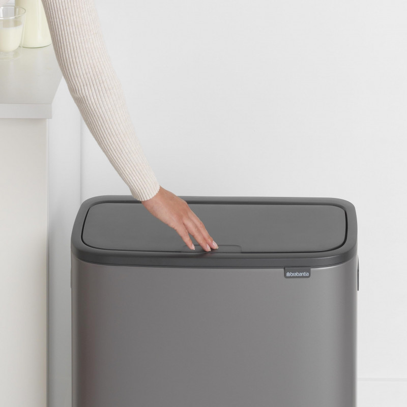 Кош за боклук Brabantia Bo Touch 1001276, 60 л, Плавно и безшумно отваряне, Голям отвор, Бронз