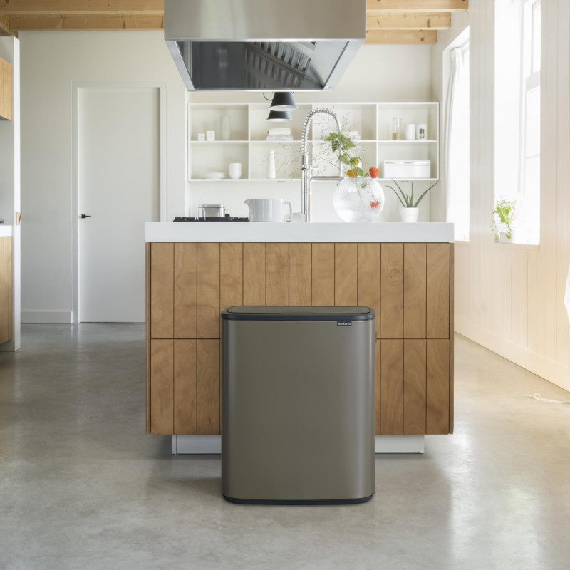 Кош за боклук Brabantia Bo Touch 1001276, 60 л, Плавно и безшумно отваряне, Голям отвор, Бронз