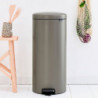 Кош за боклук с педал Brabantia NewIcon 649057, 30 л, Плавно затваряне, Противоплъзгаща основа, Сив