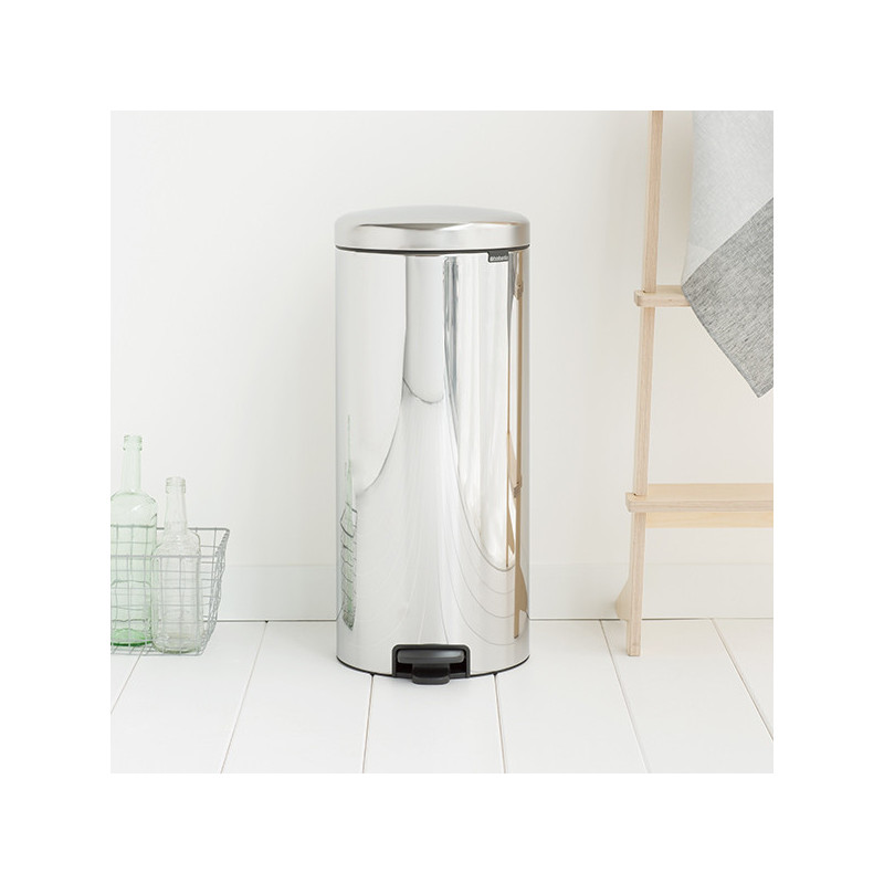 Кош за боклук с педал Brabantia NewIcon 649064, 30 л, Плавно затваряне, Противоплъзгаща основа, Метална вътрешна кофа, Инокс