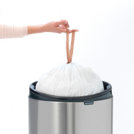 Кош за боклук Brabantia Touch Bin New 650531, 40 л, Безшумно и плавно затваряне, Плосък гръб, Брилянтен инокс