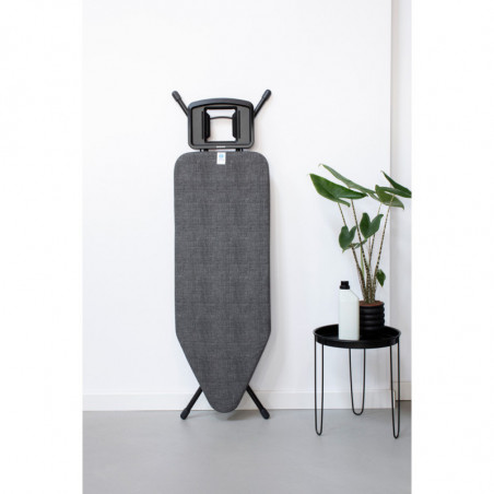 Маса за гладене Brabantia C 1003361, 124x45 см, 7 позиции за регулиране, Голяма поставка за ютия, Черен