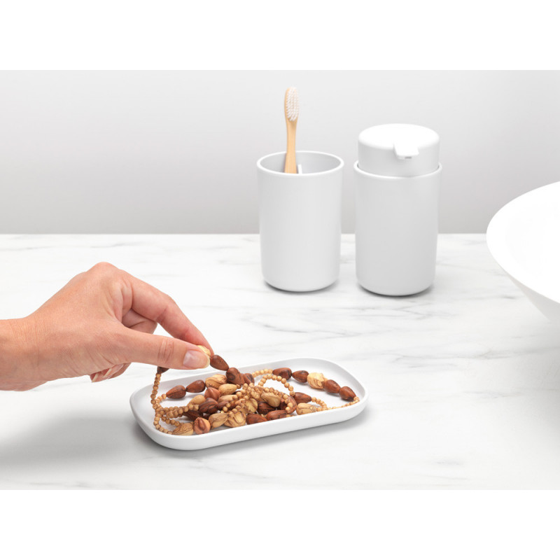Комплект аксесоари за баня Brabantia ReNew 1003492, 3 части, 250 мл, Устойчиви на корозия, Бял