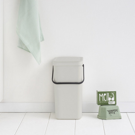 Кош за разделно събиране на боклук Brabantia Sort&Go 1005516, 16 л, Дръжка, Възможност за стенен монтаж, Светлосив
