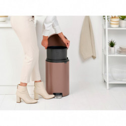 Кош за боклук с педал Brabantia NewIcon 1008849, 20 л, Плавно затваряне, Противоплъзгаща основа, Сатенено покритие, Кафяв