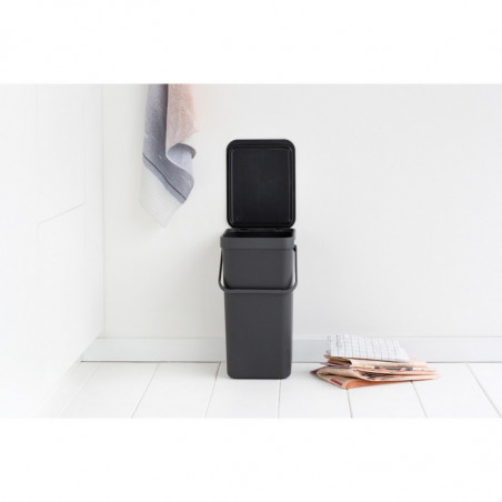 Кош за разделно събиране на боклук Brabantia Sort&Go 648978, 16 л, Дръжка, Възможност за стенен монтаж, Тъмносив