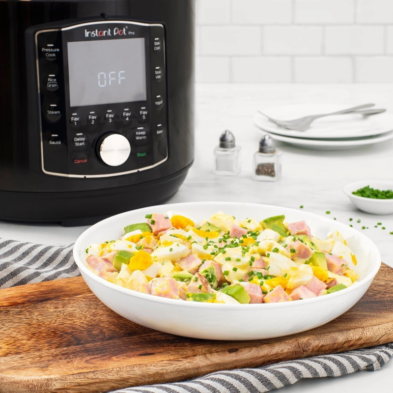 Мултикукър Instant Pot PRO 6 112016701, 1200W, 5.7 л, 28 програми, 11 Системи за безопасност, Черен