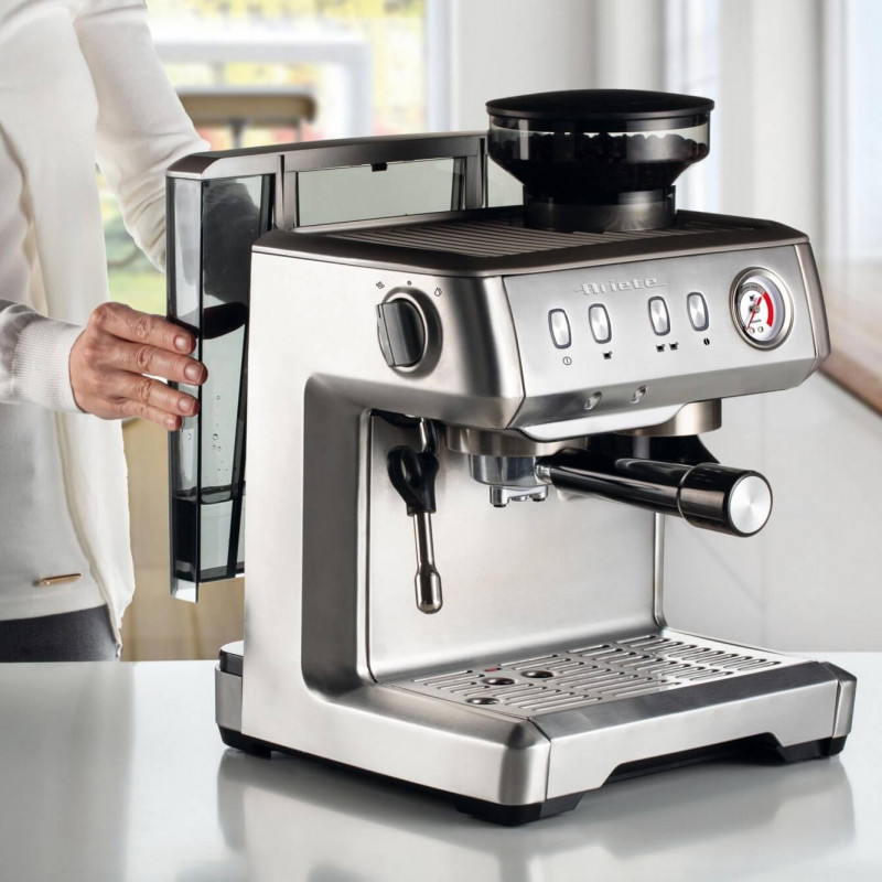 Еспресо машина Ariete ESPRESSO METAL 1313/10, 1600W, 15 bar, 2 л, Вградена кафемелачка с 11 степени, Манометър, Инокс