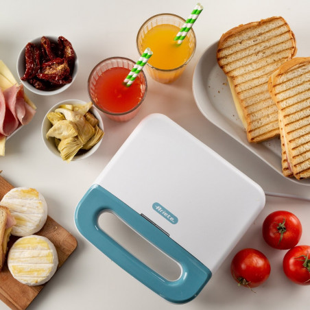 Тостер за сандвичи Ariete BREAKFAST 1971/01, 750W, Незалепващо покритие, Светлинен индикатор, Бял