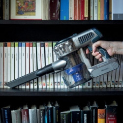 Вертикална прахосмукачка Ariete SCOPA Digital 2723/00, 200W, Цифров мотор, HEPA филтрация на въздуха, LED светлини, Моторизирана четка, Оранжев