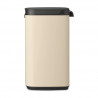 Кош за боклук Brabantia Bo Small 1008865, 4 л, Плавно и безшумно отваряне, Противоплъзгаща основа, Бежов